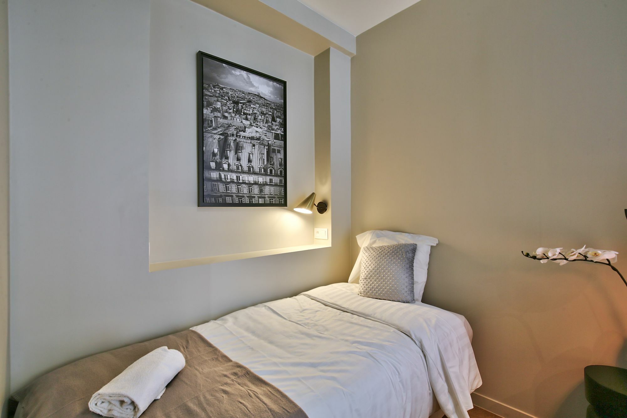 70 - Authentic Parisian Flat * Parigi