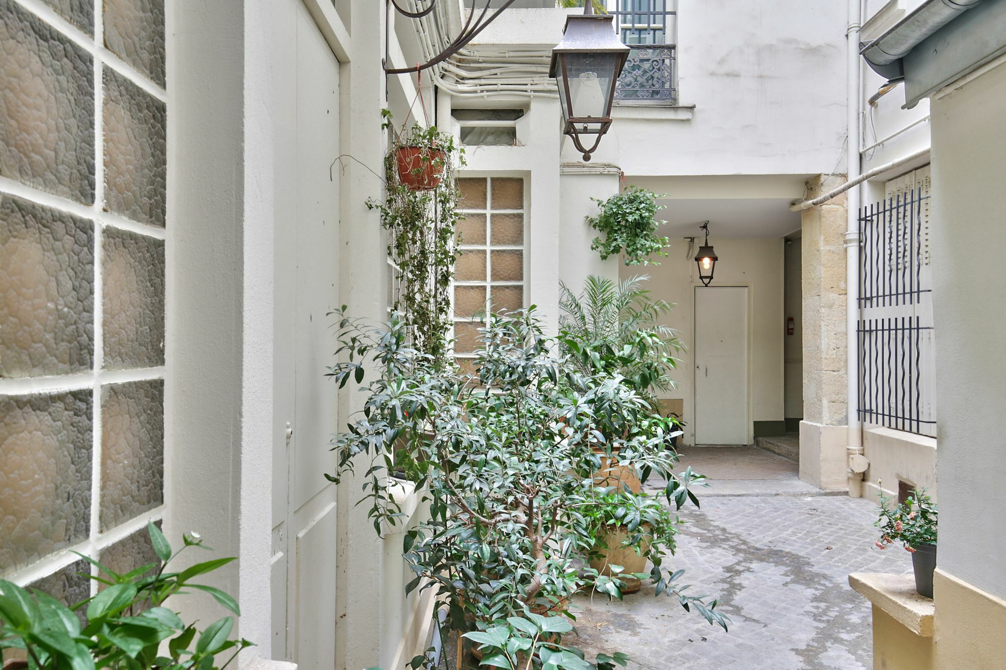 Appartamento 70 - Authentic Parisian Flat